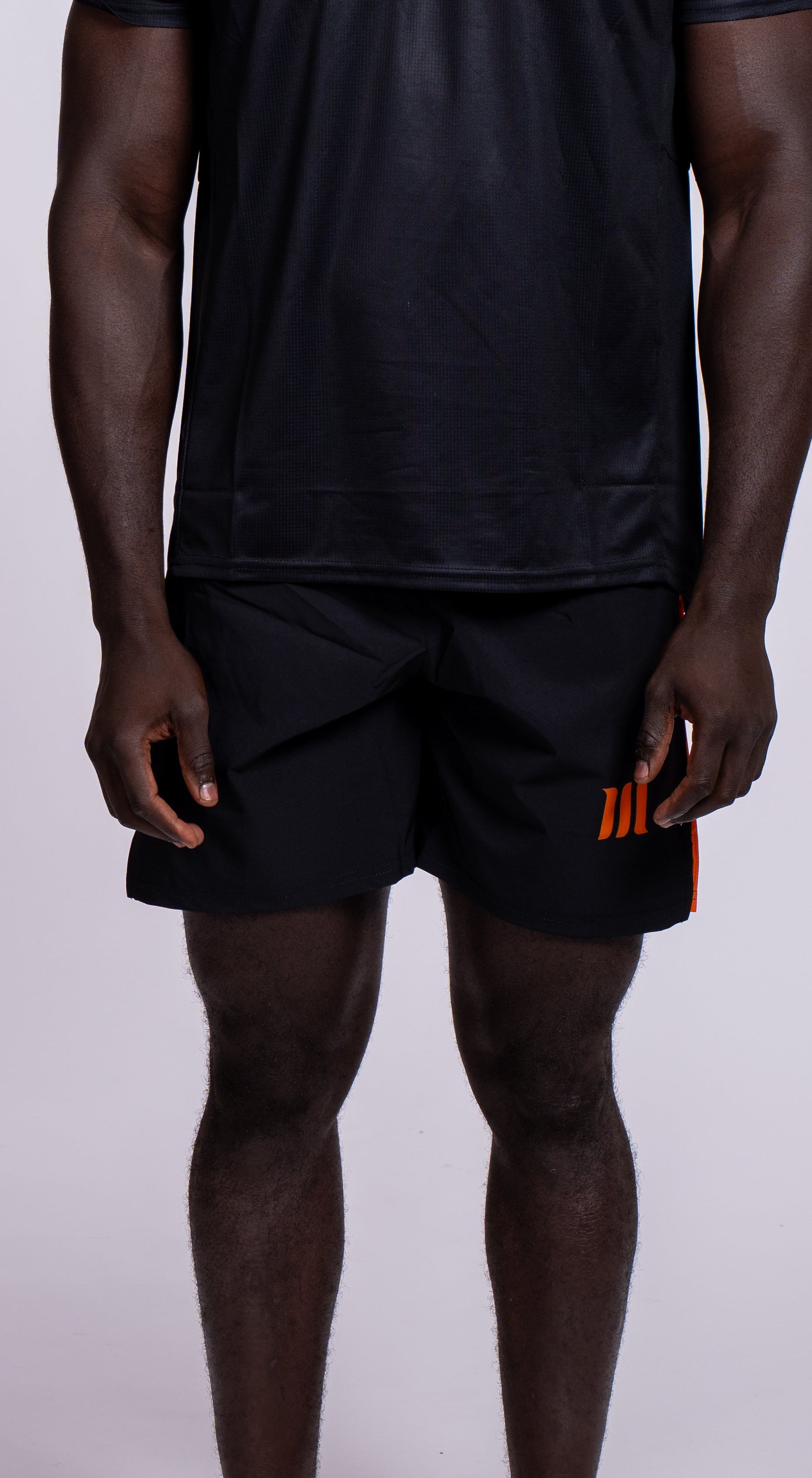 SHORT ORANGE NEW BLACK