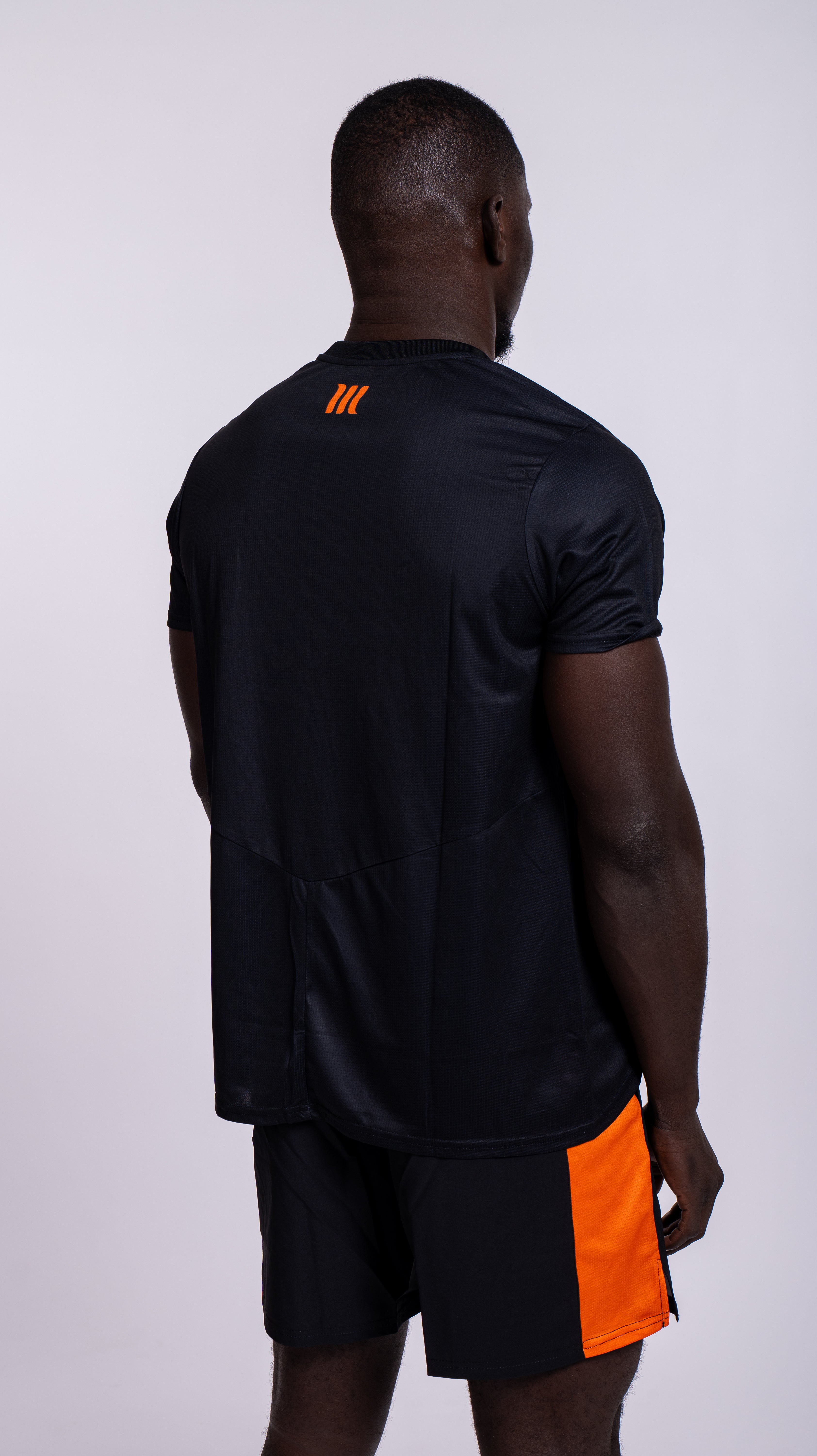 T SHIRT ORANGE NEW BLACK