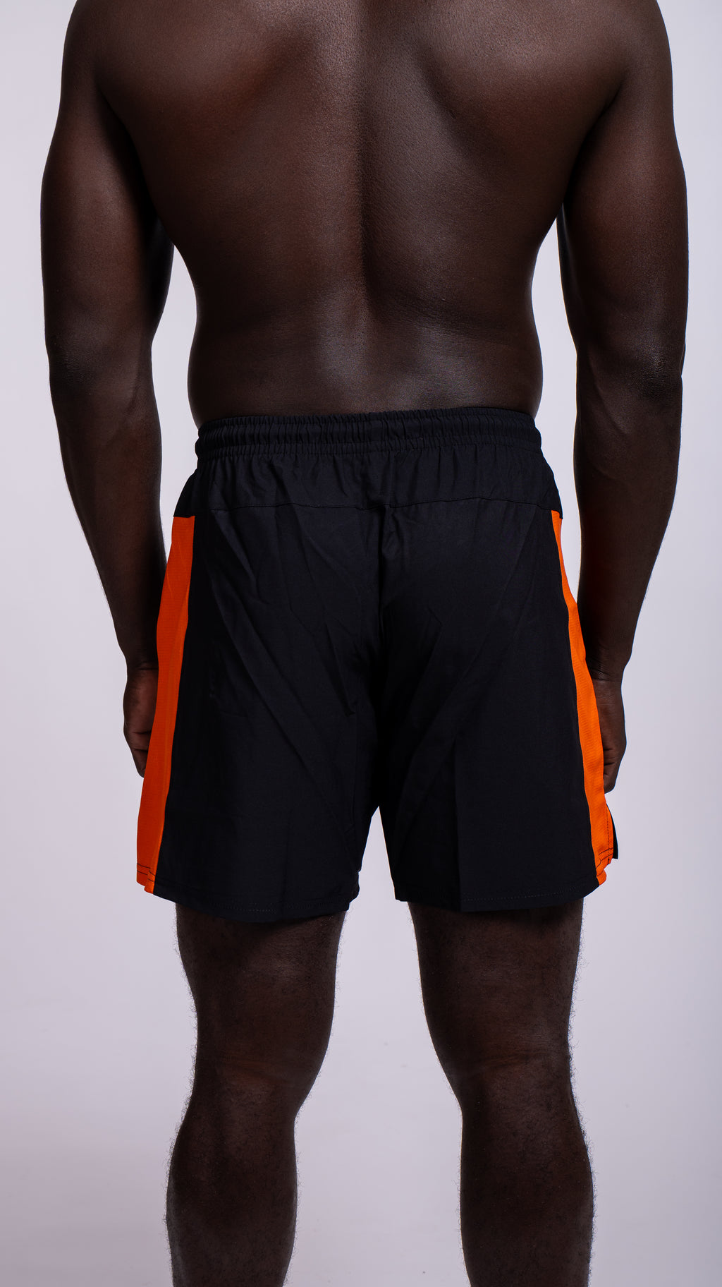 SHORT ORANGE NEW BLACK