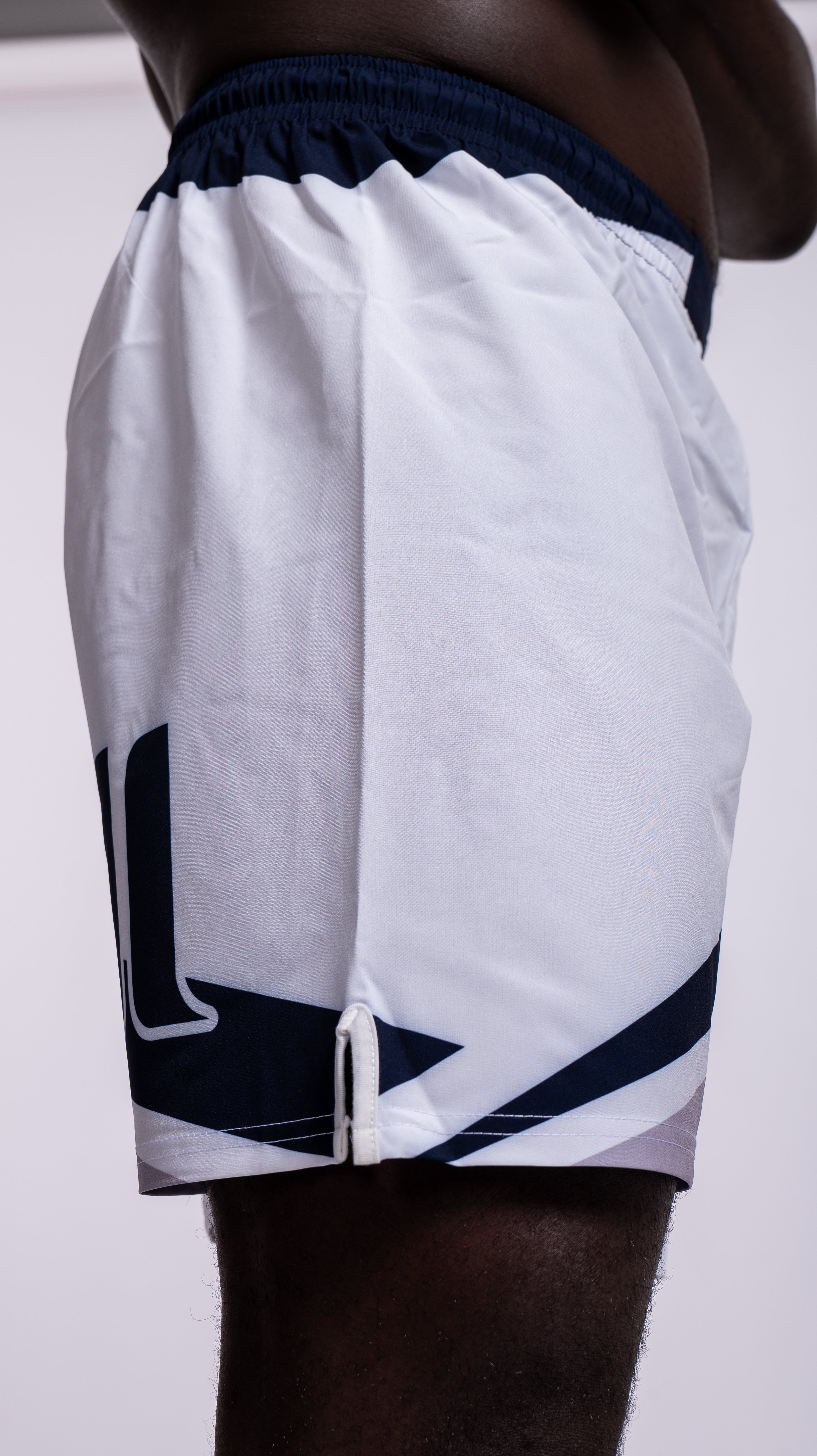 FIGHT SHORT IRON MATE